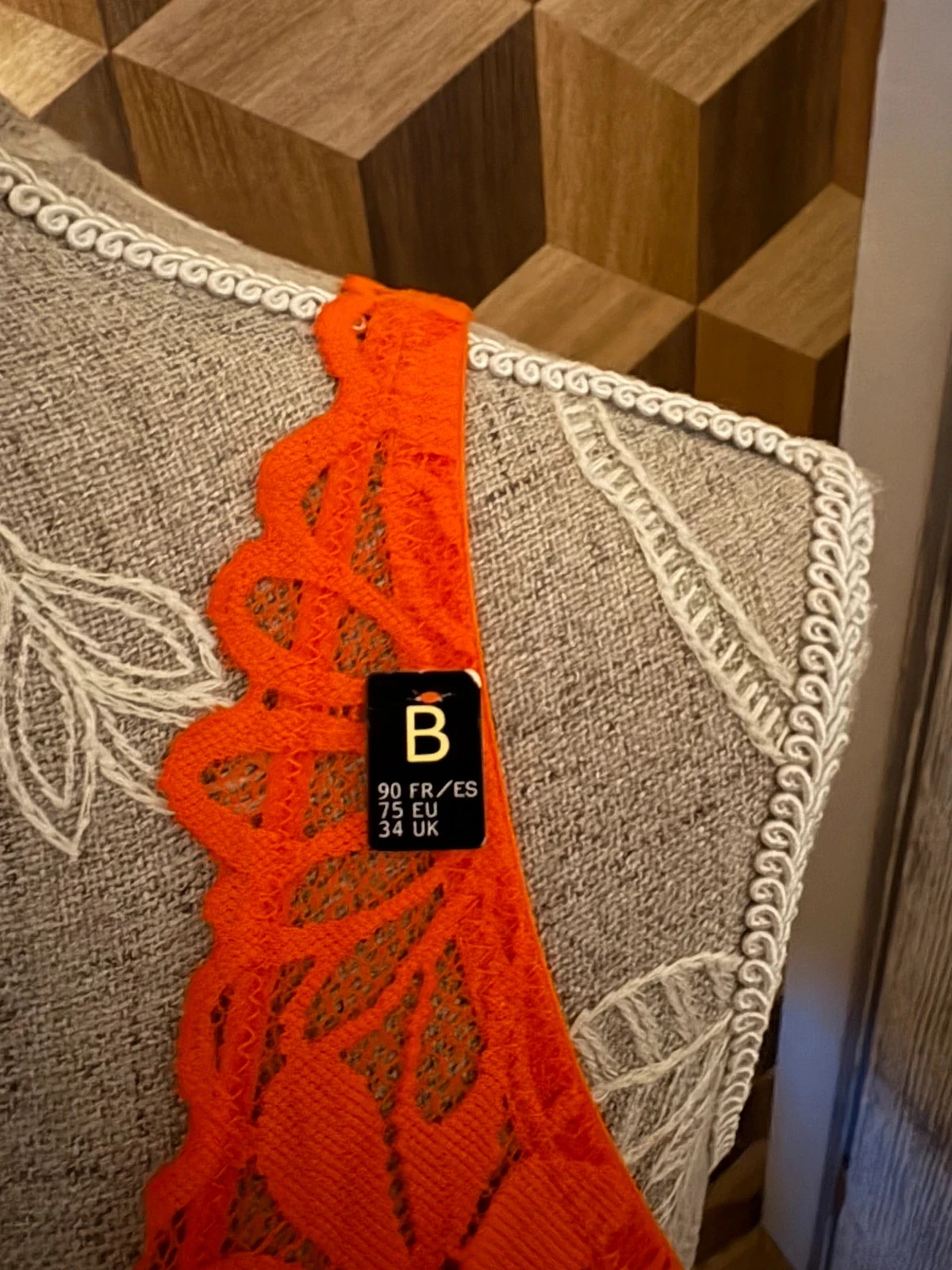 Sujetaador de encaje naranja – photo 3